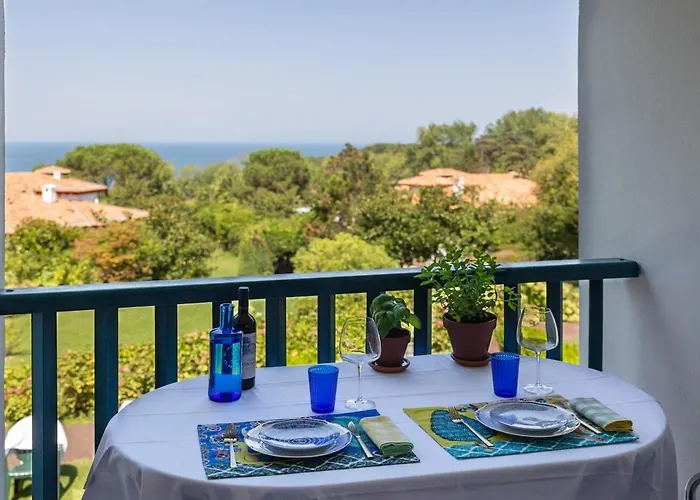 Апартаменты Bed & Views - Le Paradis De Bordaberry *